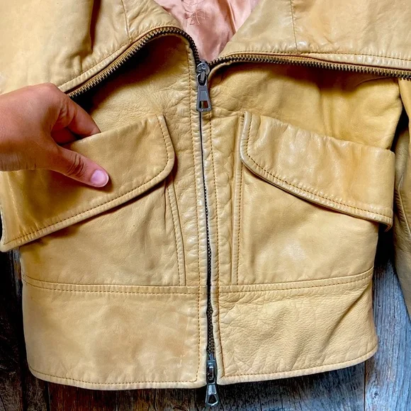 VIVIENNE WESTWOOD VINTAGE 2000’s RED LABEL LEATHER JACKET 😍 - Picture 5 of 15